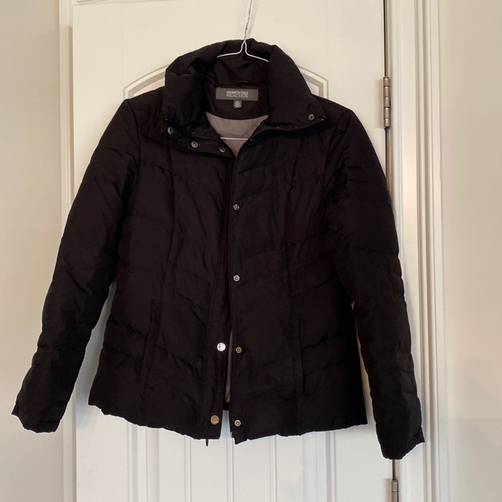 Black puffer light weight jacket